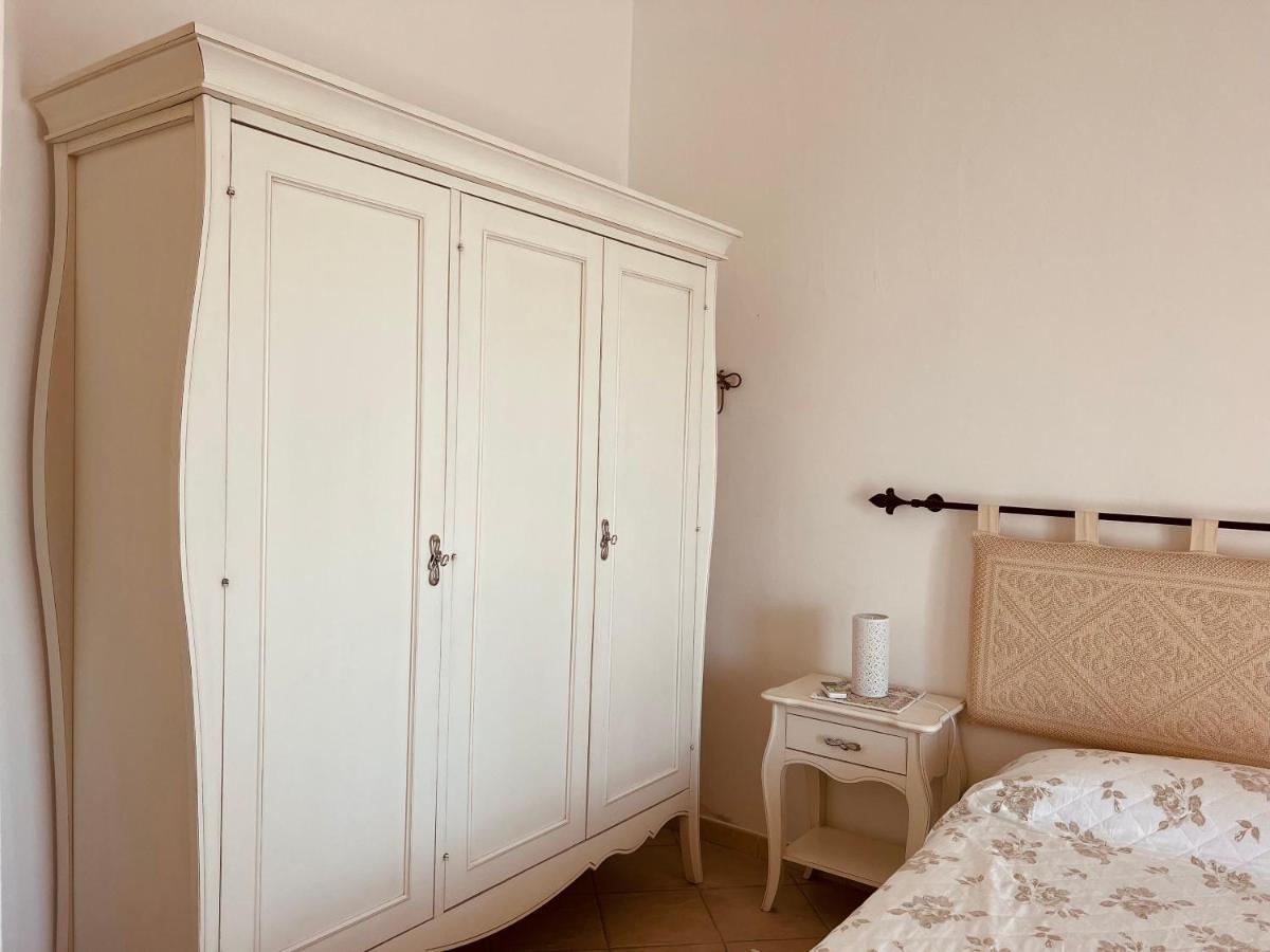 Villa A Golfo Aranci Con Vista Su Tavolara Marinella  Exteriér fotografie
